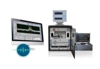 Monitore mit HF-Messkurven und einem RF-Testsystem von S.E.A.