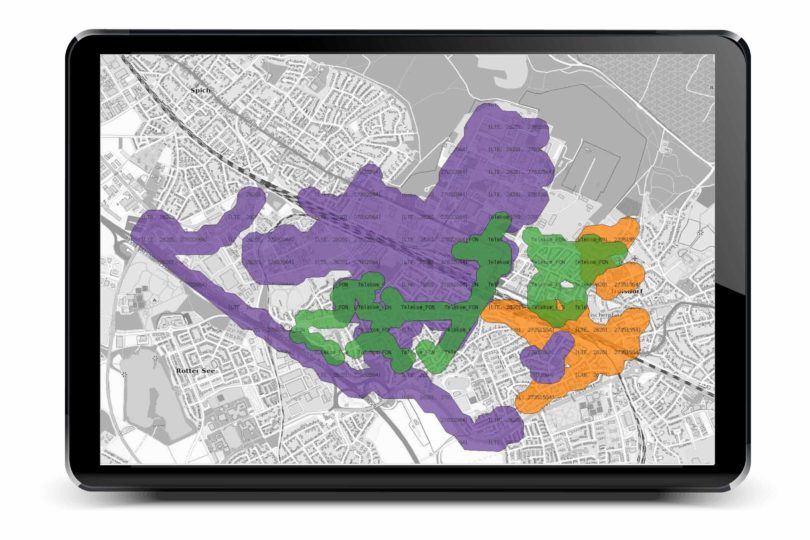 Combined display of mobil radio and WLAN hotspots